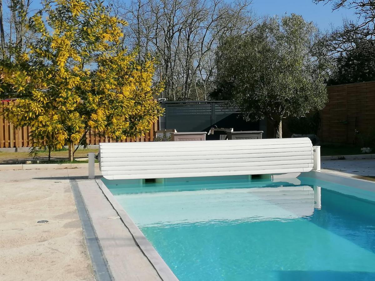 La Resiniere Bed & Breakfast Salles  Dış mekan fotoğraf